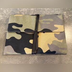 Stella & Dot camo clutch